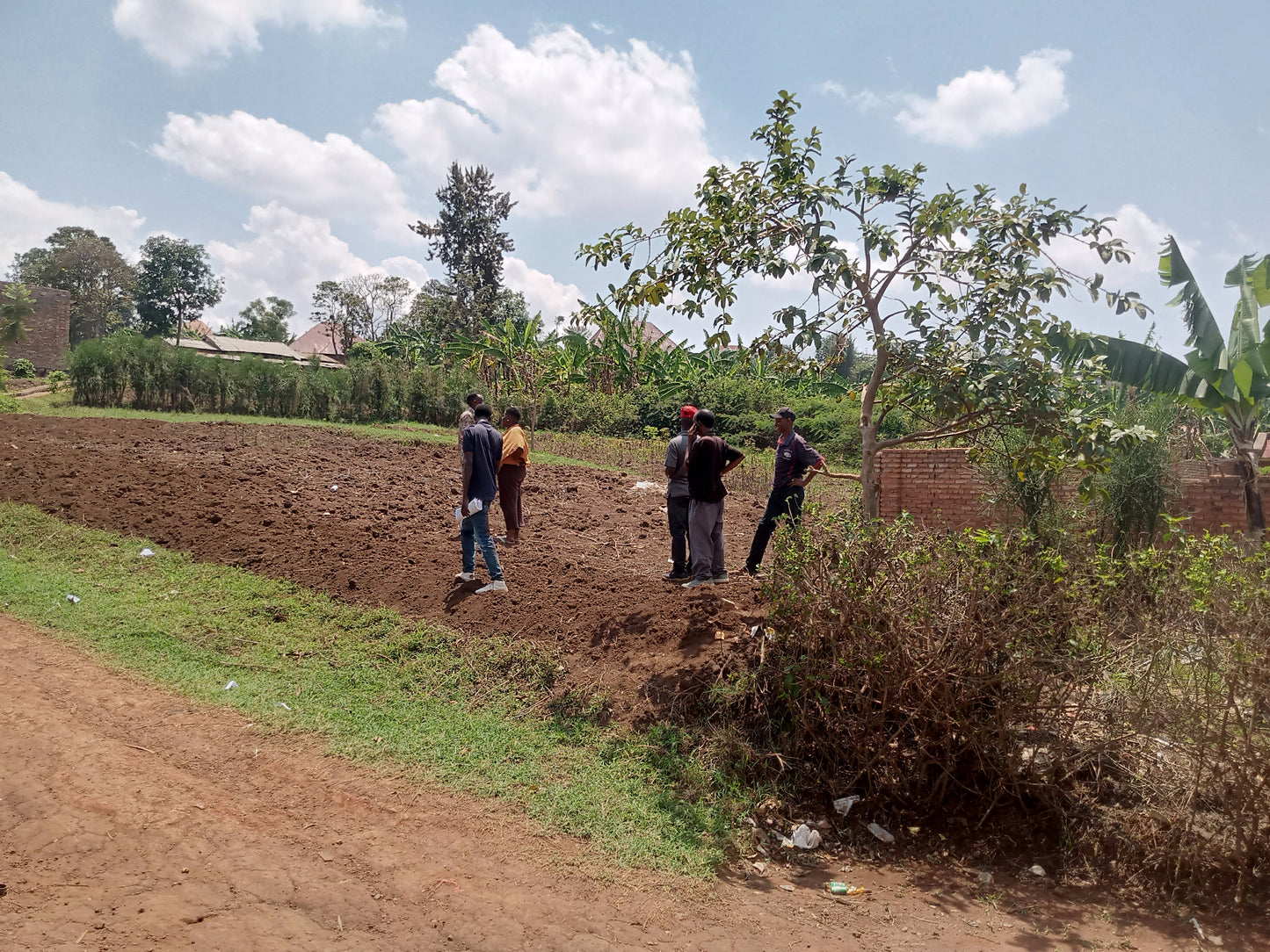 Rwamagana Town Land with Good Black Road 400 meters behind Taxi Park, UPI 5/01/05/02/141, Area 887 Square Meters, Good for Shopping market, Warehouse, Hotel, Luxury Home